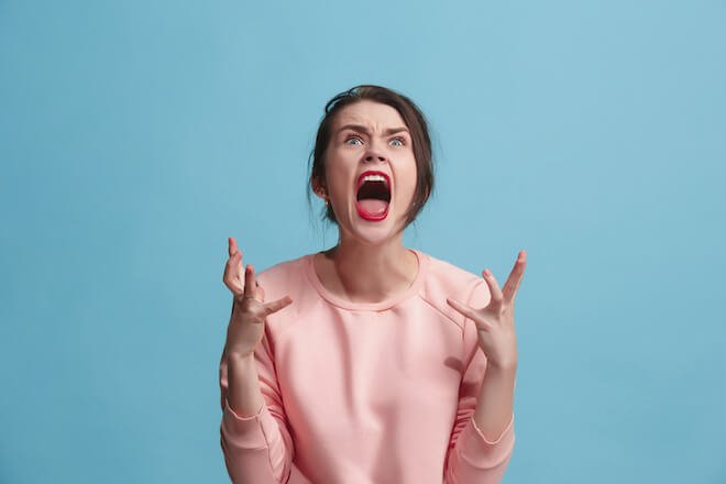 Qué es la ira y cómo puedes manejar sus síntomas